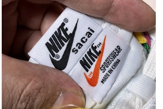 Pine BV0073-301 Green Nike Waffle  LD Sacai 0805